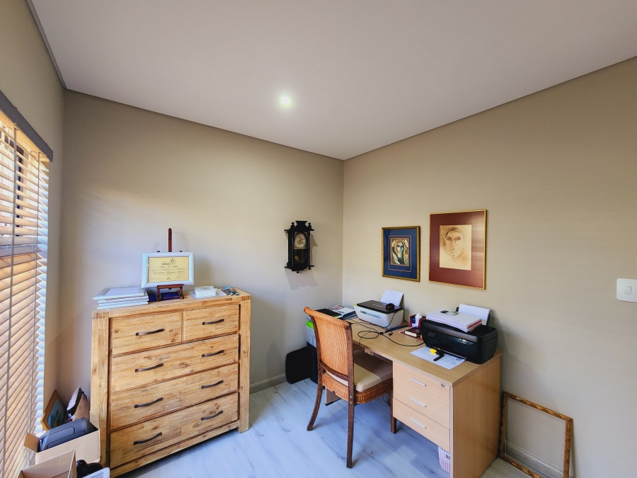 3 Bedroom Property for Sale in De Land Estate North West